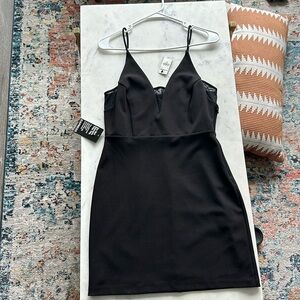 Black fitted dress with mesh detailing - Express size S